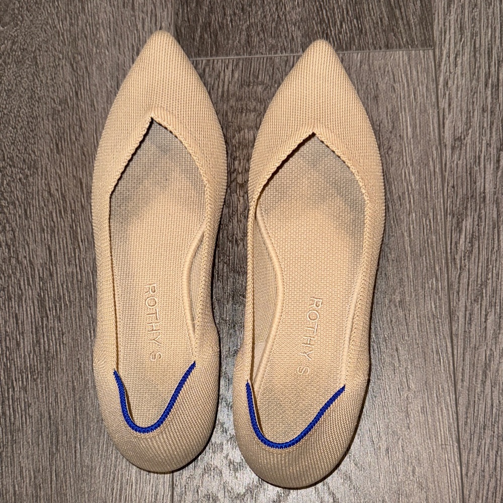 Rothy's Tan and Blue Pointed Flats